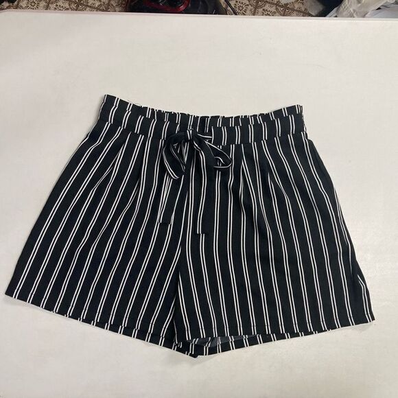 DR2 Black & White Striped Elastic Tie Waistband Shorts With Front Side Pockets S - Picture 10 of 11